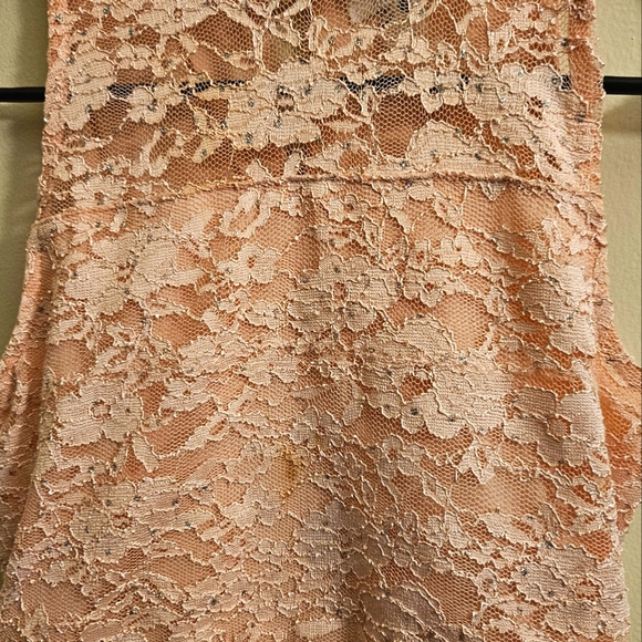 Beautiful floral dress - Picture 2 of 7